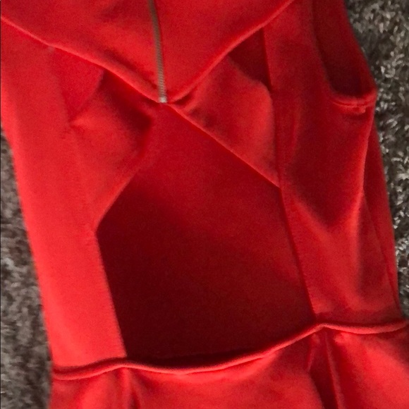 Flattering redish orange dress - Picture 4 of 4